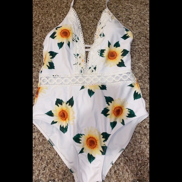 Shein Bikini - Picture 1 of 1